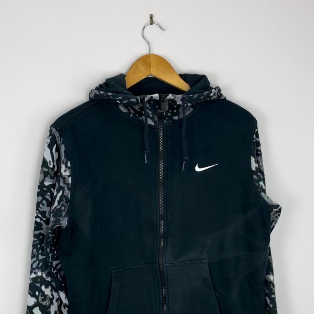 2000s Nike Camo-Sleeve Activewear Sport Zip Hoodie