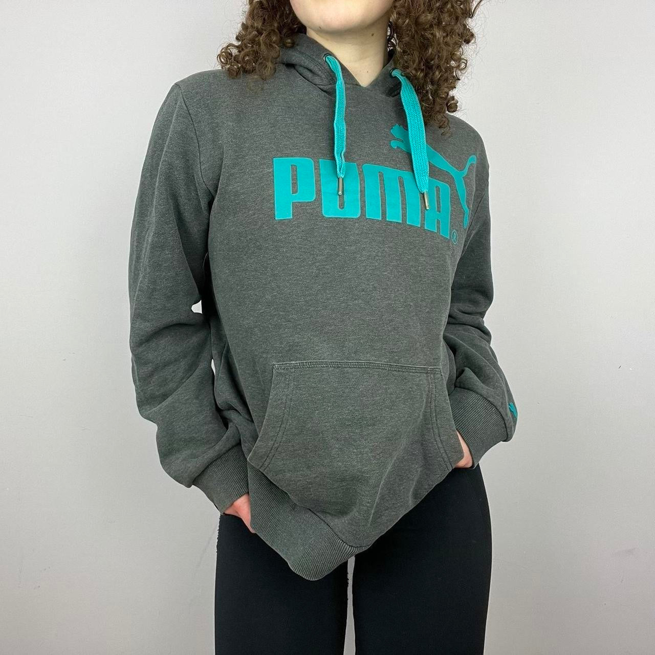 2000s Puma Graphic Activewear Sport Hoodie