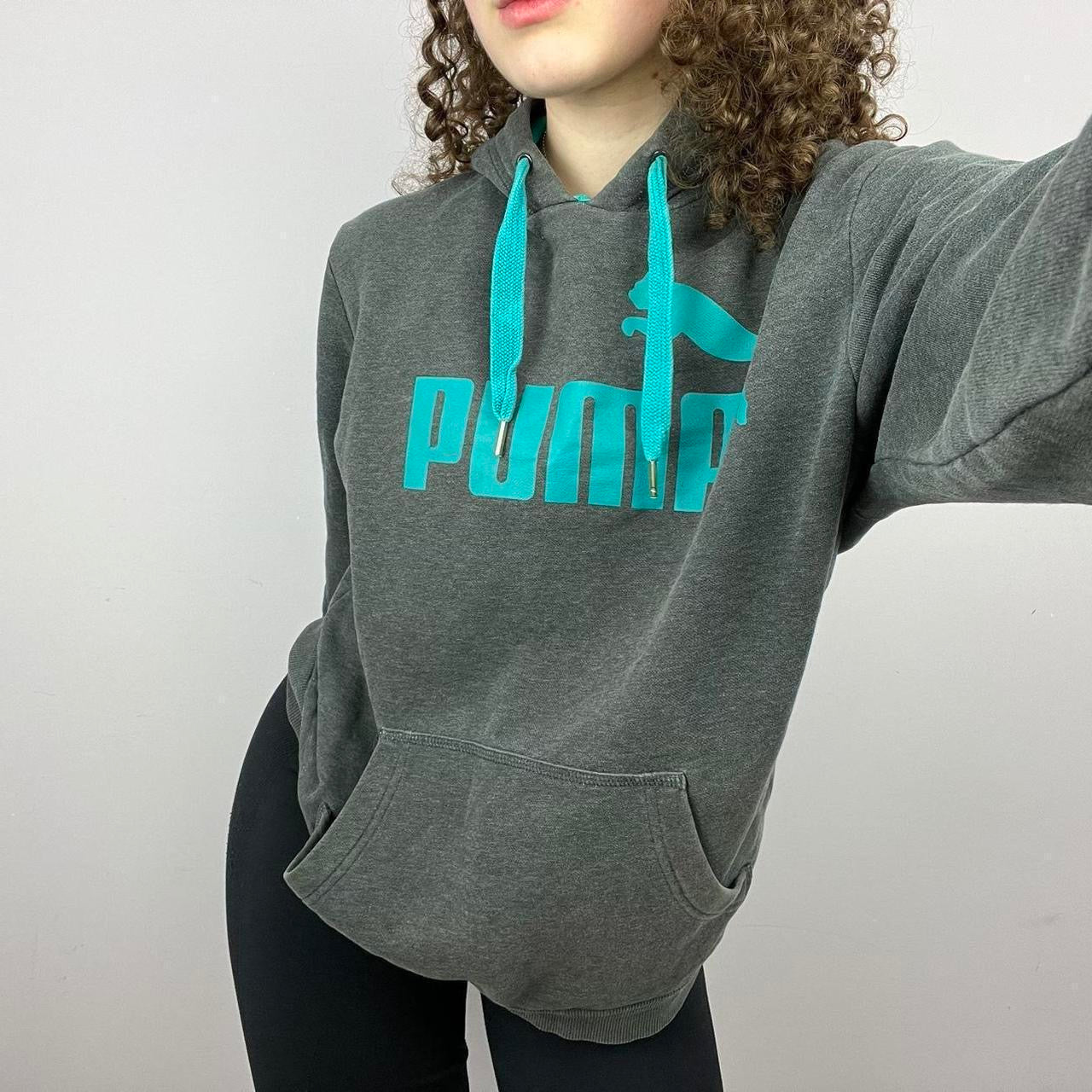 2000s Puma Graphic Activewear Sport Hoodie